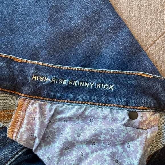AE Hi Rise Skinny Kick Jeans - Picture 4 of 5